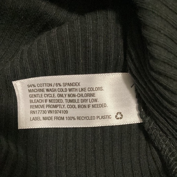 Wild fable Large black sleeveless dress. Collar with zipper 94% cotton 6%spandex - Picture 7 of 9